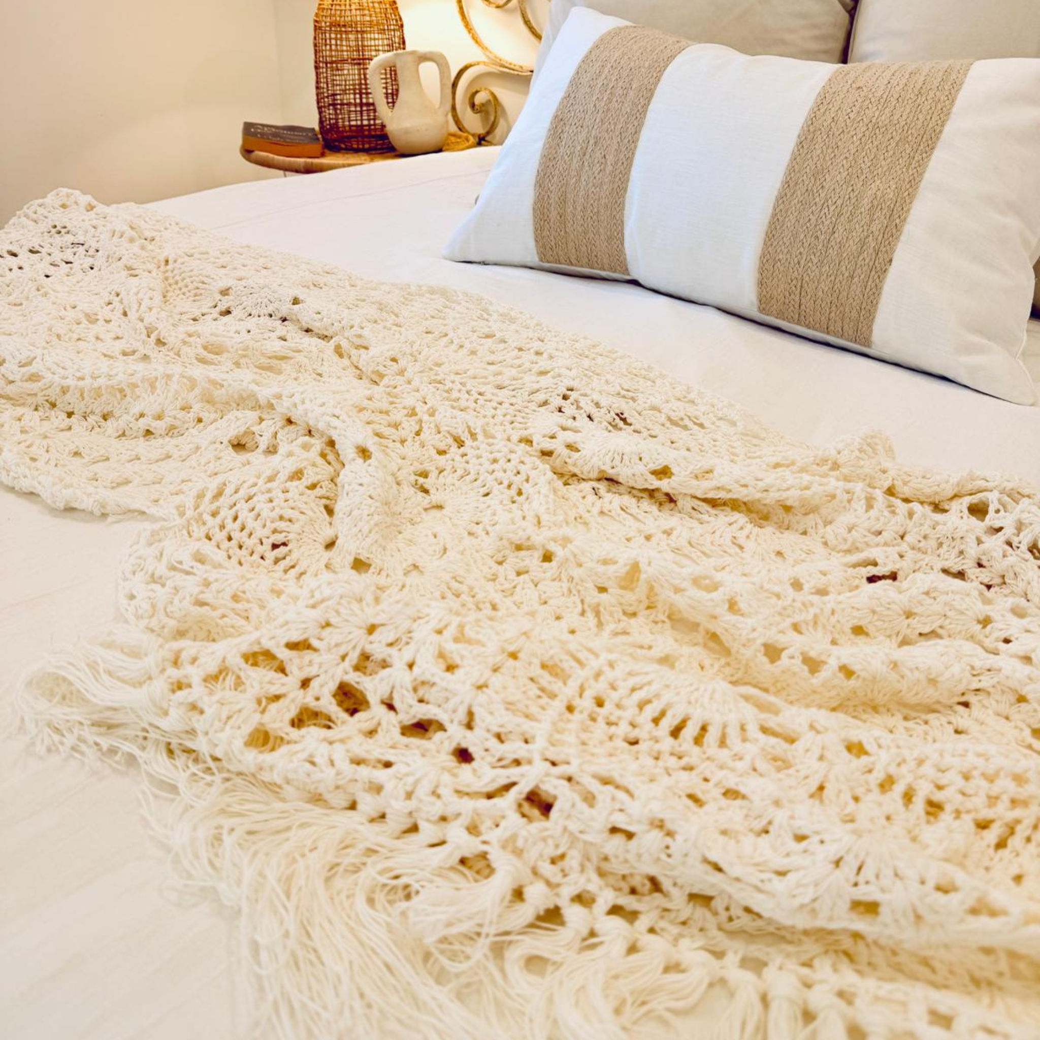 Woven blanket
