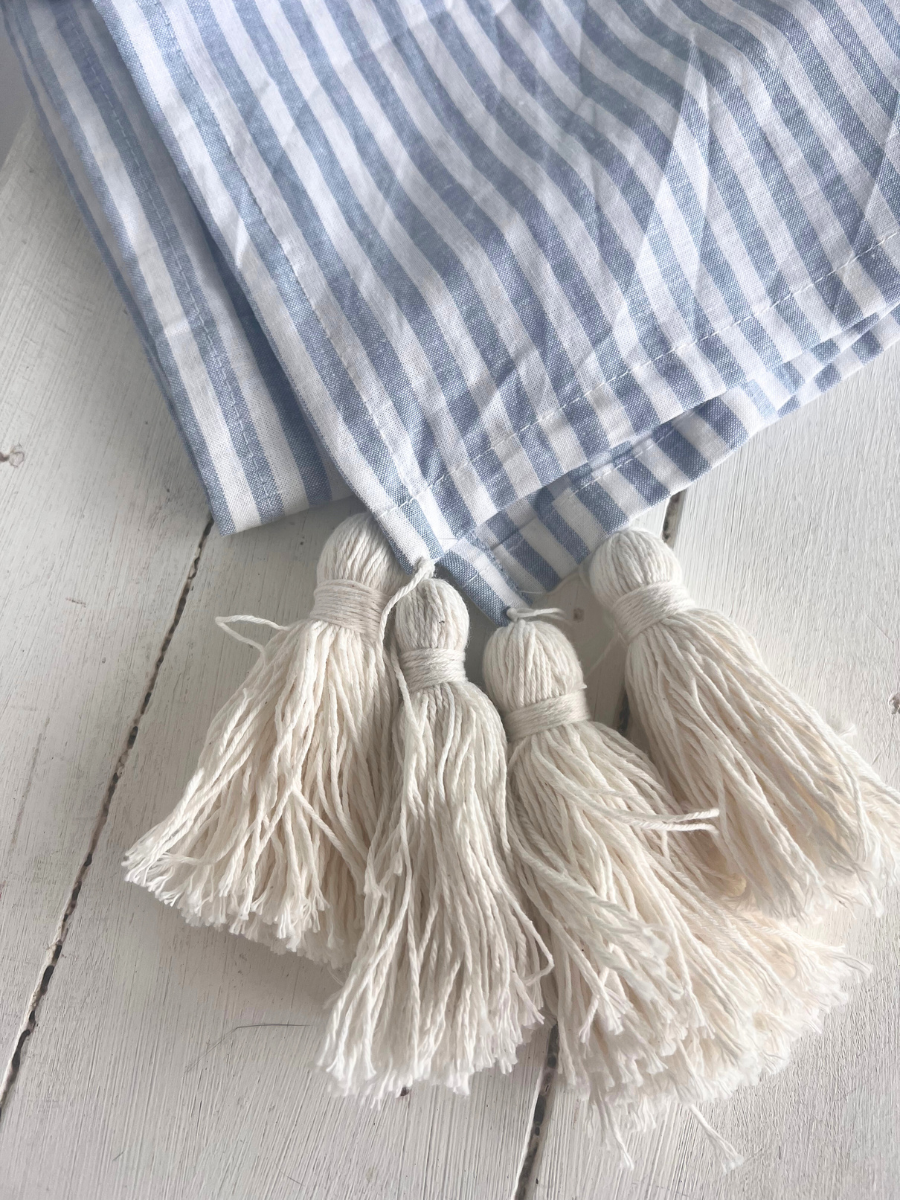 Antibes lightweight throw - Denim Blue