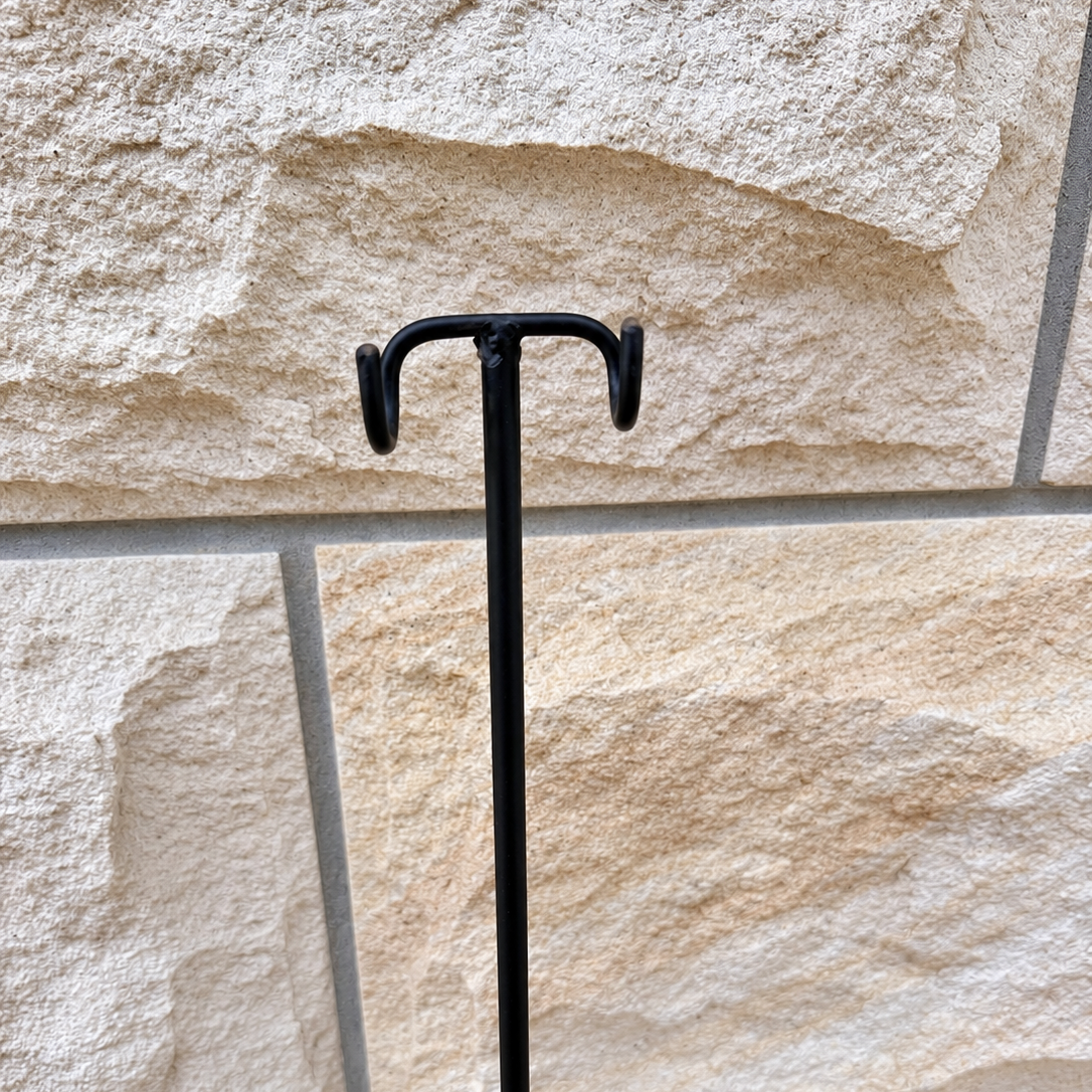 Stand for Wall Hangings
