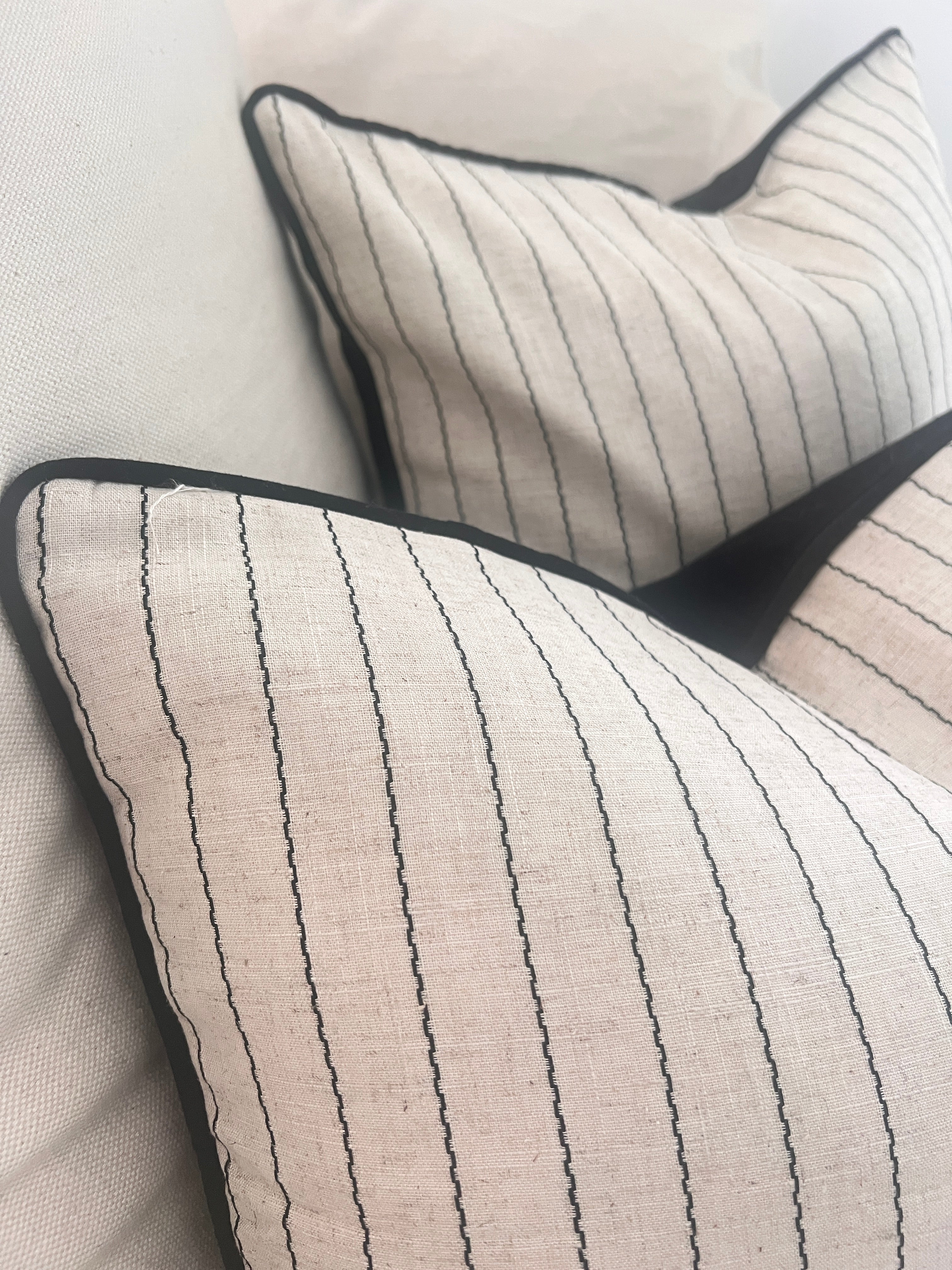 Noir Fine Stripe Set - New!